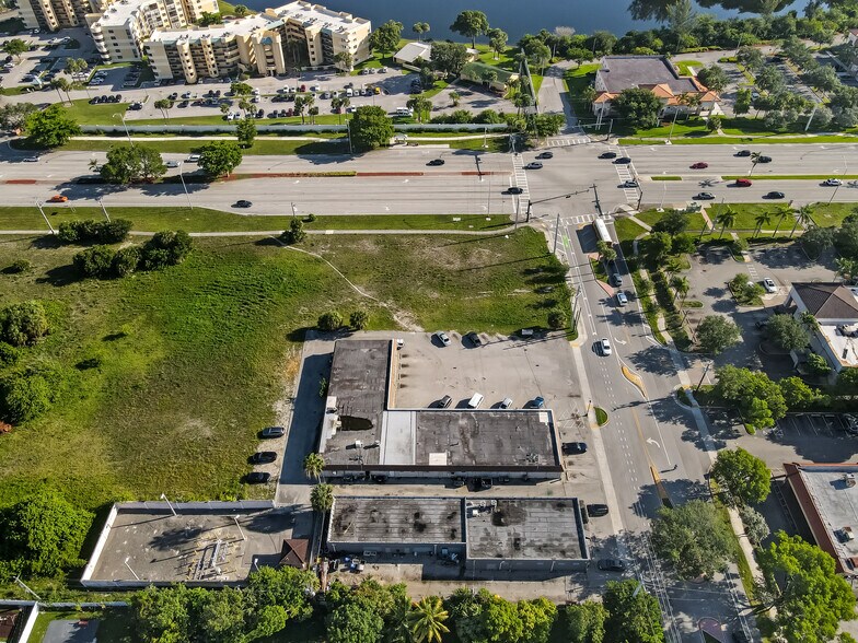 3071 NW 64th Ave, Sunrise, FL à vendre - Photo du bâtiment - Image 2 de 47