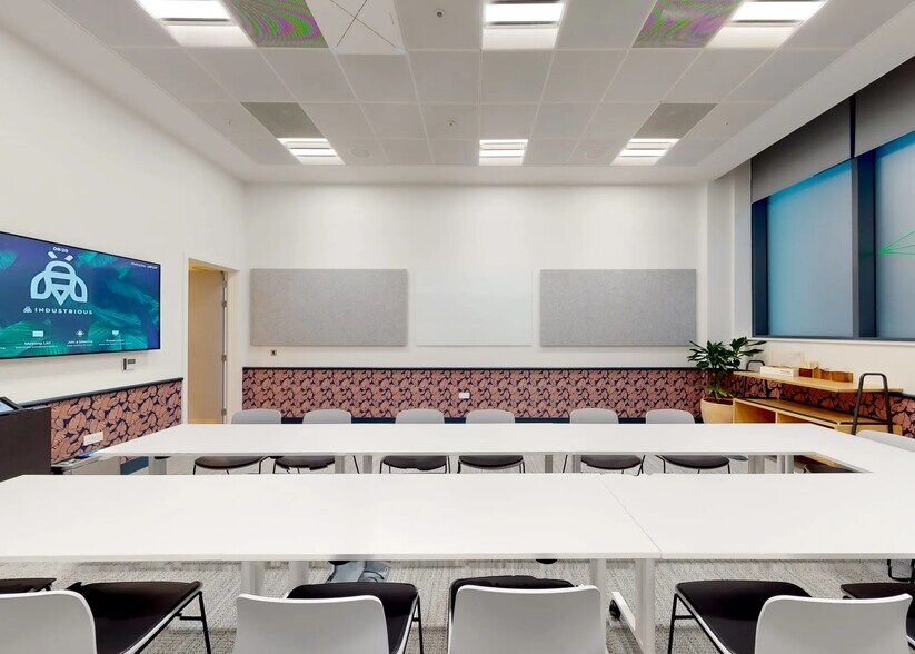 1 Oxford St, Manchester for lease - Interior Photo - Image 3 of 10