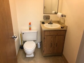 4937 Hearst St, Metairie, LA for lease Interior Photo- Image 1 of 5