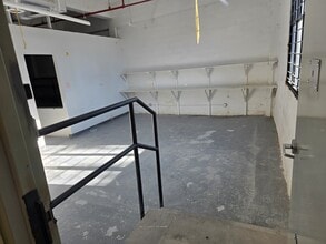 805 E 139th St, Bronx, NY for lease Interior Photo- Image 2 of 7