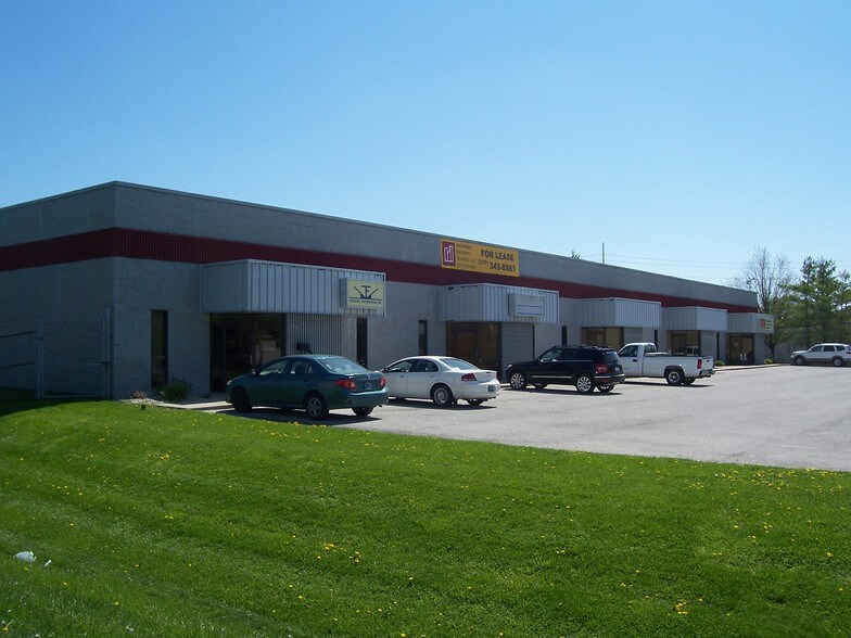 2502-2520 Roosevelt Ave, Indianapolis, IN à louer - Photo principale - Image 1 de 4