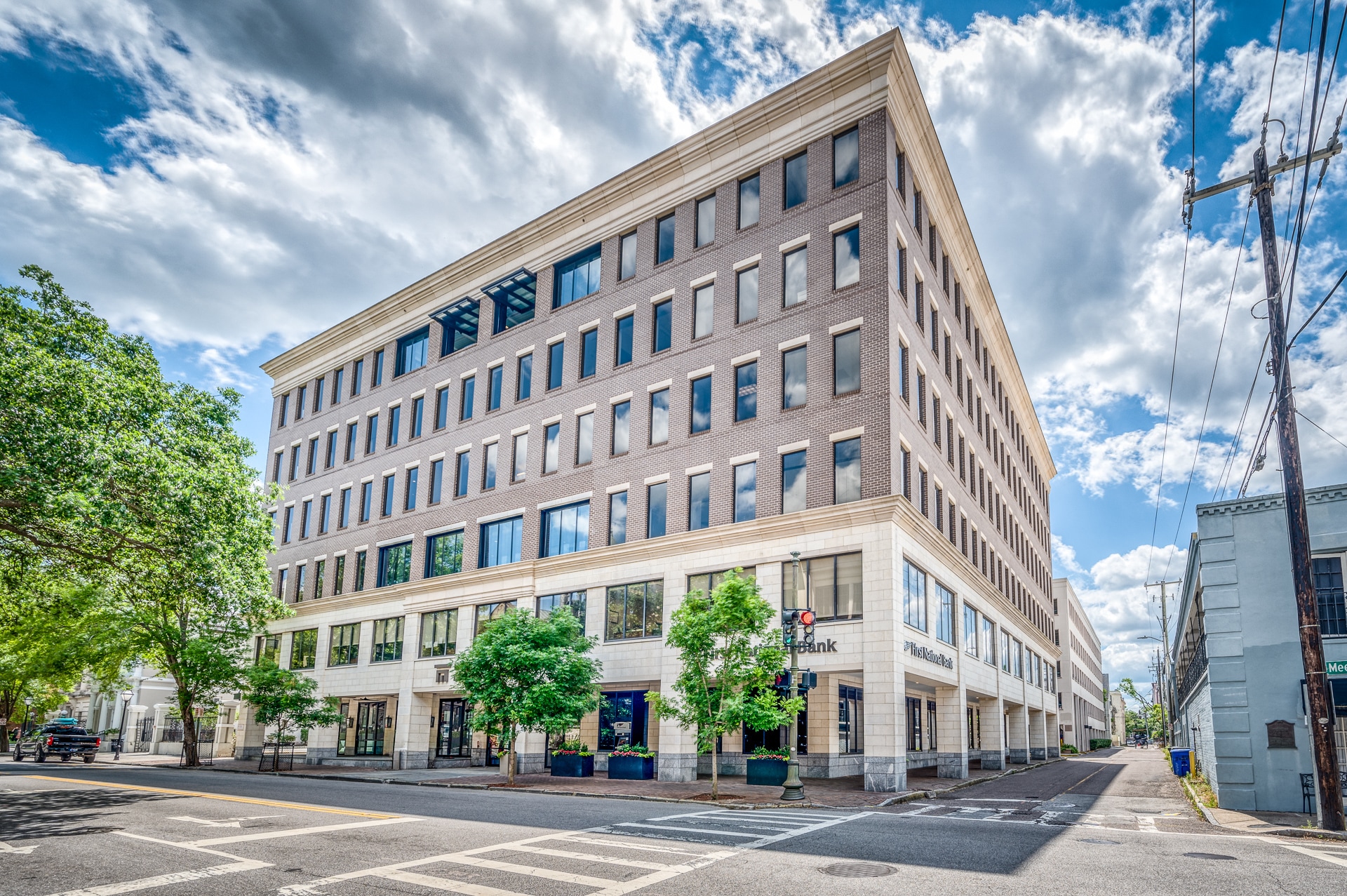 151 Meeting St, Charleston, SC for lease Primary Photo- Image 1 of 33