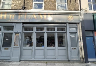 Plus de détails pour 100 High Rd, Londres - Commerce de détail à louer