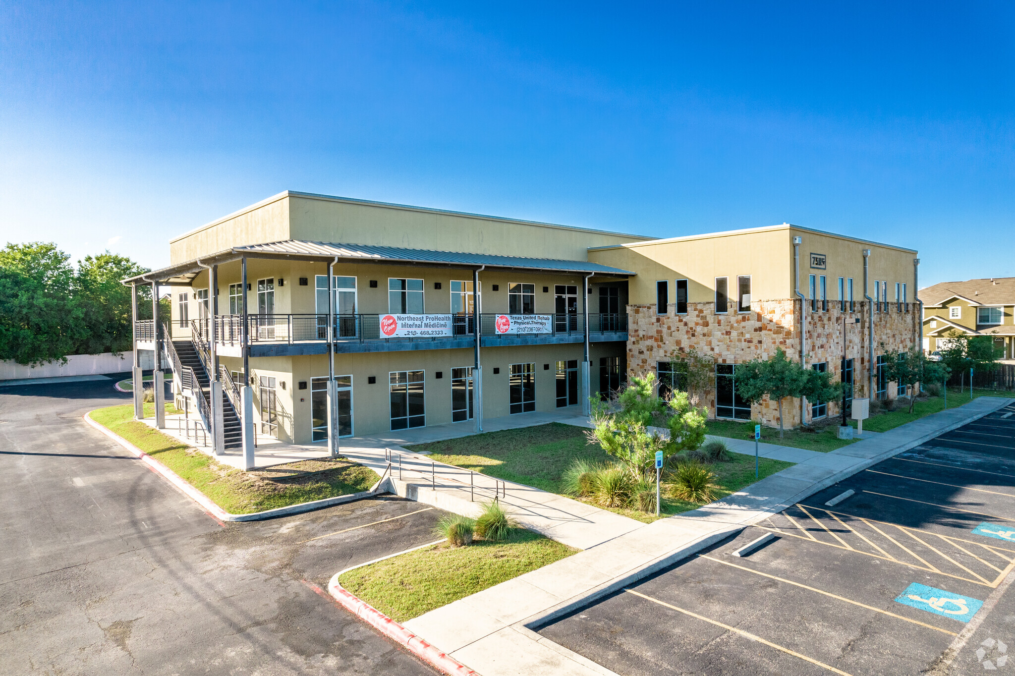 7585 Kitty Hawk Rd, Converse, TX for sale Building Photo- Image 1 of 1