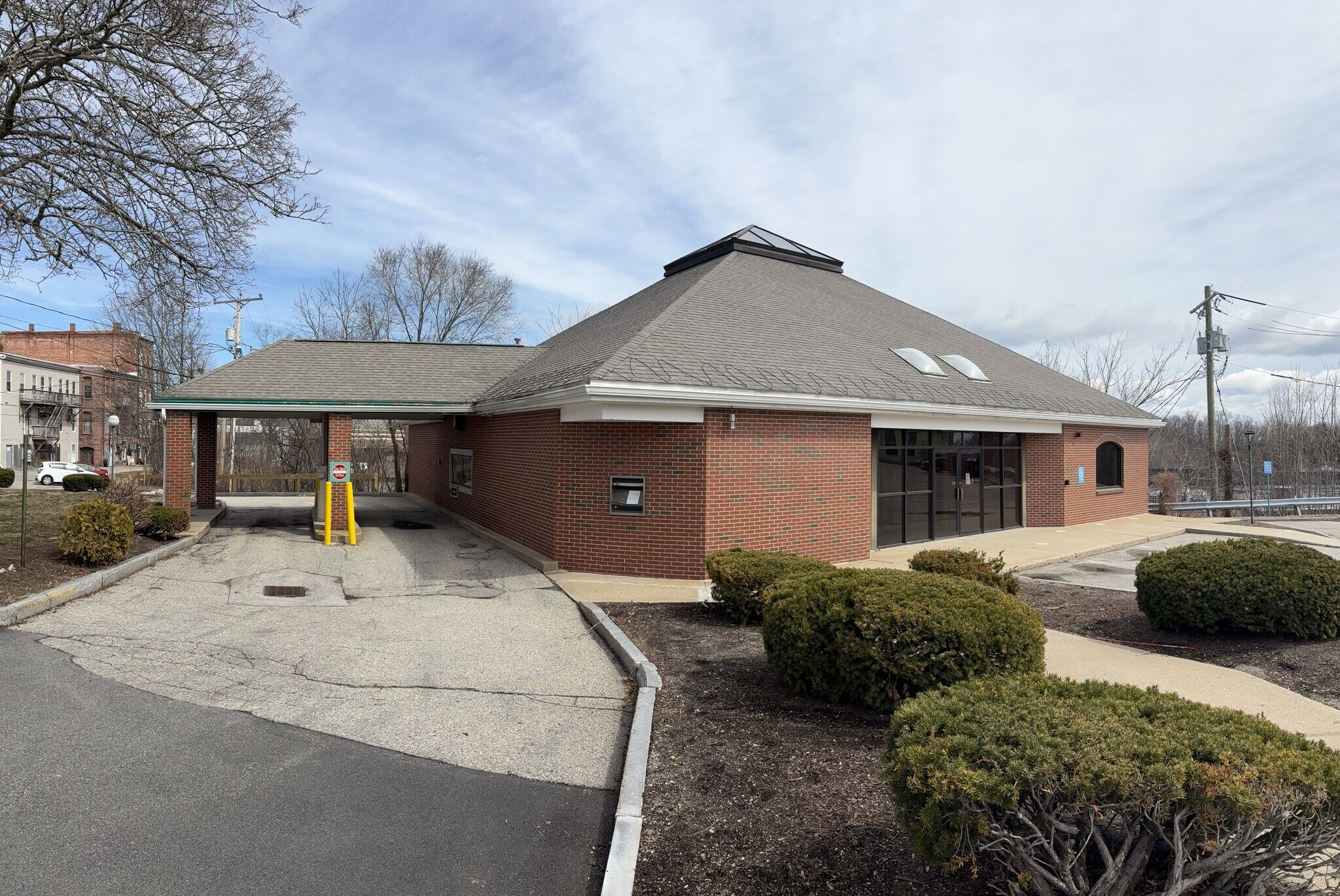 10 Constitutional Way, Somersworth, NH for lease Primary Photo- Image 1 of 21