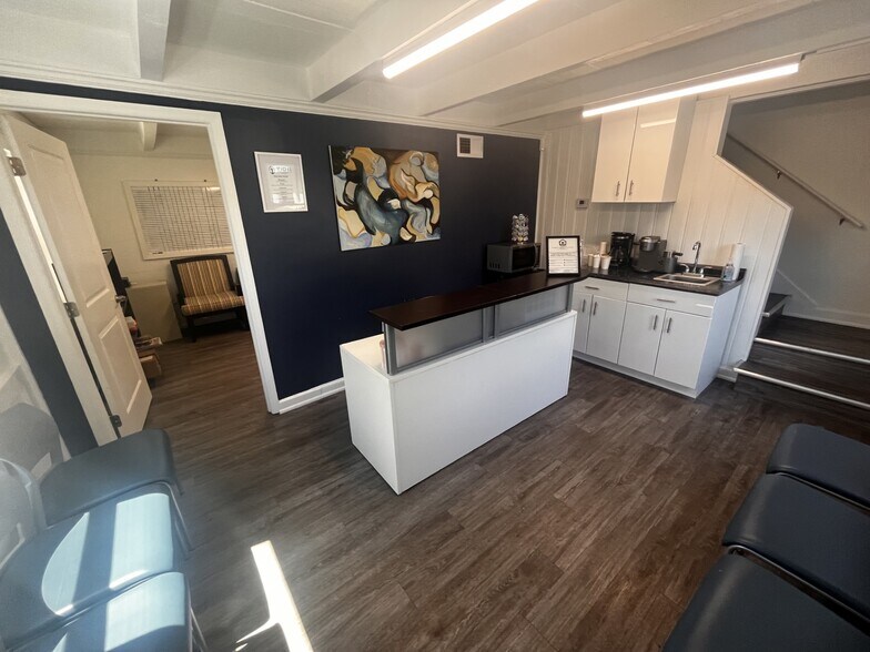 937 Wappoo Rd, Charleston, SC for lease - Building Photo - Image 3 of 7