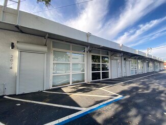 Plus de détails pour 2074-2090 NW 21st St, Miami, FL - Commerce de détail, Industriel à louer