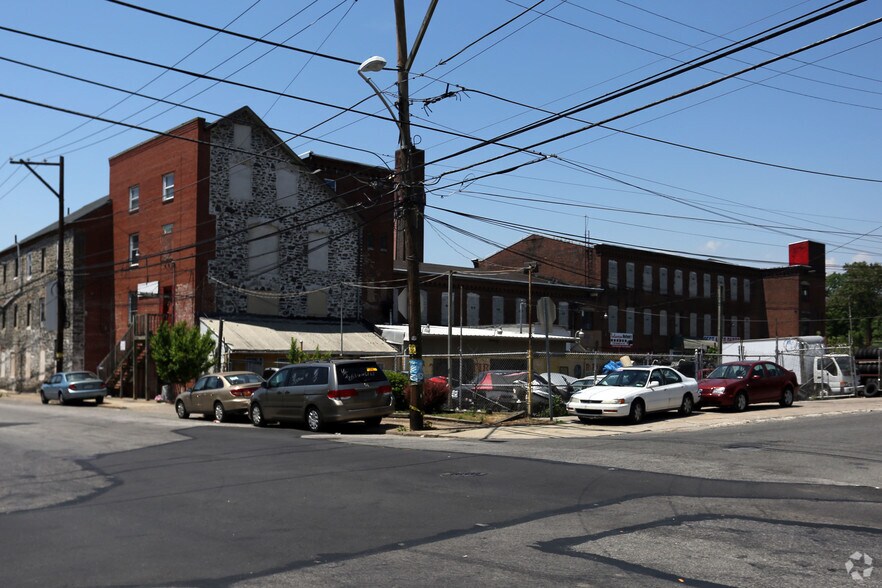 1196 Adams Ave, Philadelphia, PA for lease - Building Photo - Image 1 of 4