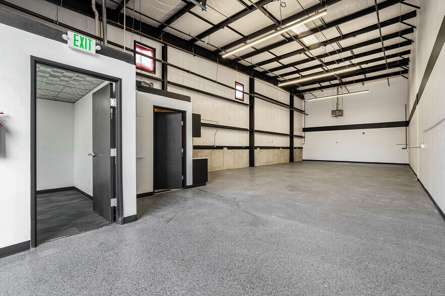 13201 W 43rd Dr, Golden, CO for lease - Interior Photo - Image 3 of 20