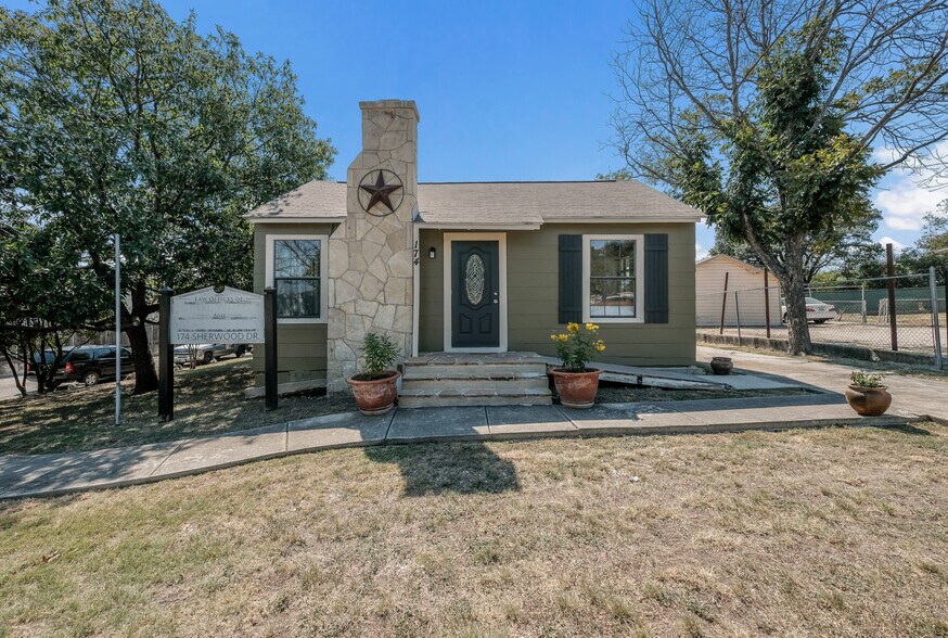 174 Sherwood Dr, San Antonio, TX à louer - Photo du bâtiment - Image 2 de 17