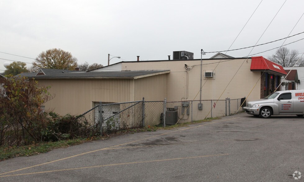 2313 7th Ave, Charleston, WV for lease - Building Photo - Image 2 of 3