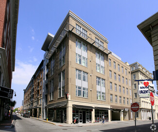 More details for 110 W Bryan St, Savannah, GA - Retail for Lease