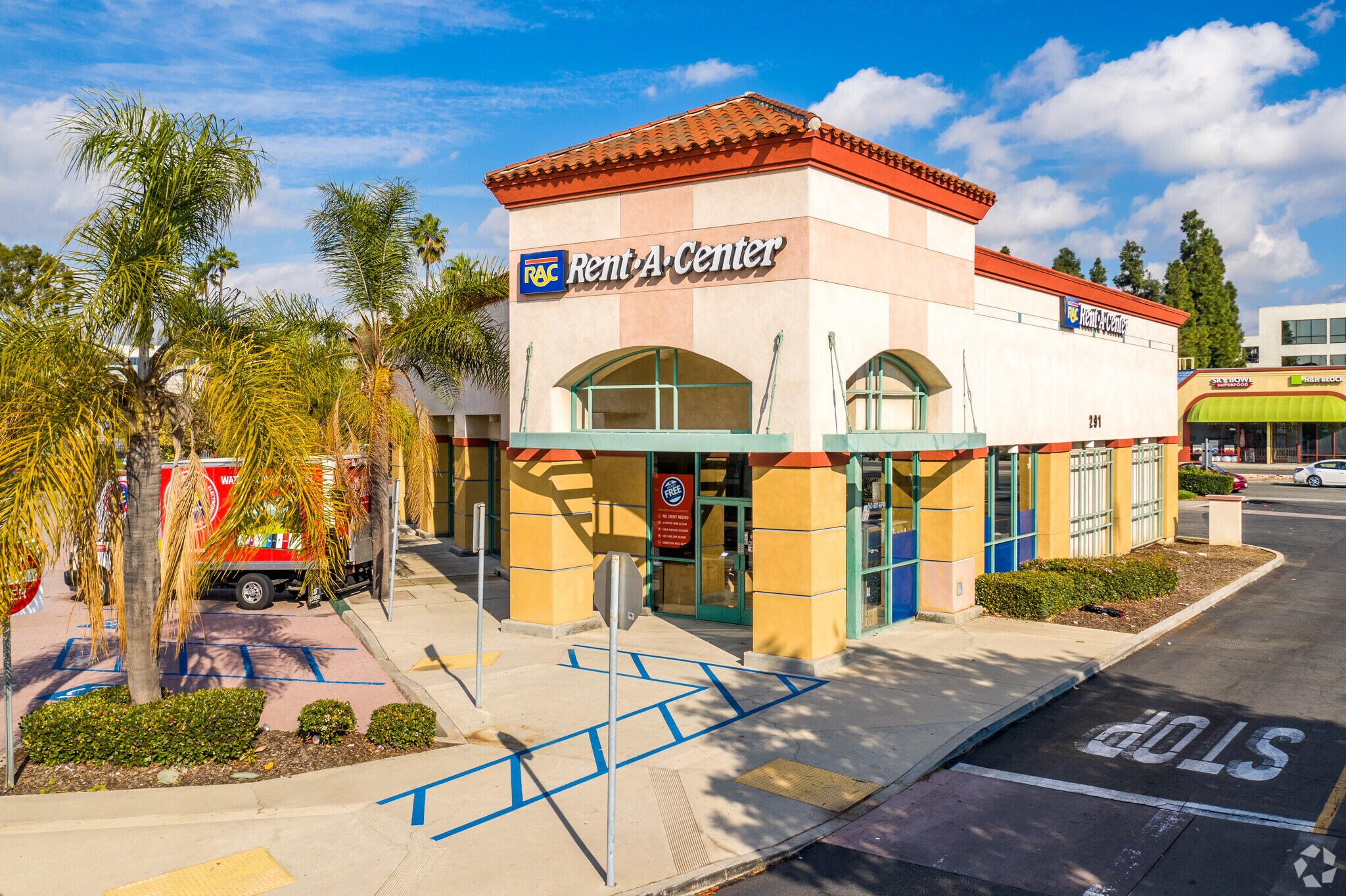 291 E Willow Rd, Long Beach, CA for sale Primary Photo- Image 1 of 11