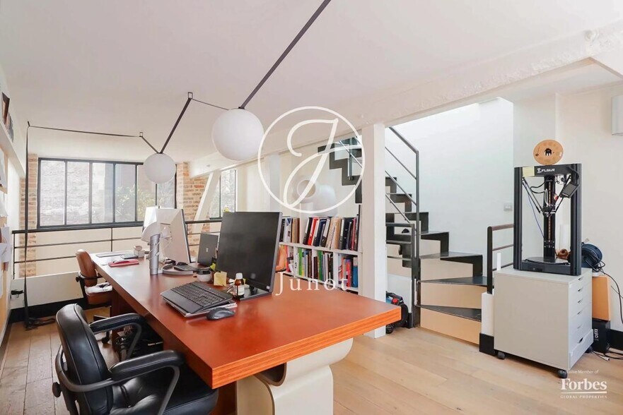 Bureau dans Paris à vendre - Photo du bâtiment - Image 1 de 31