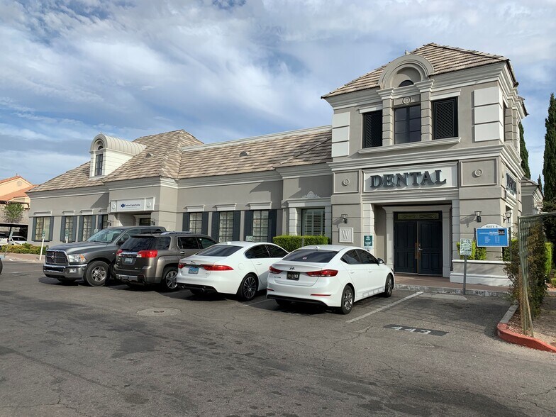 401 N Buffalo Dr, Las Vegas, NV à louer - Photo du bâtiment - Image 3 de 7