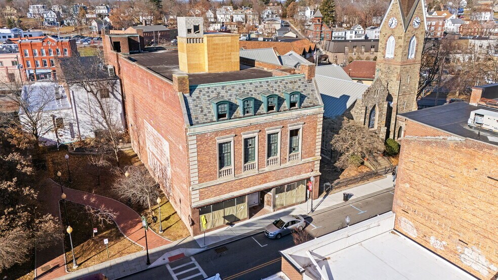 48-54 North St, Middletown, NY à louer - Photo principale - Image 1 de 11
