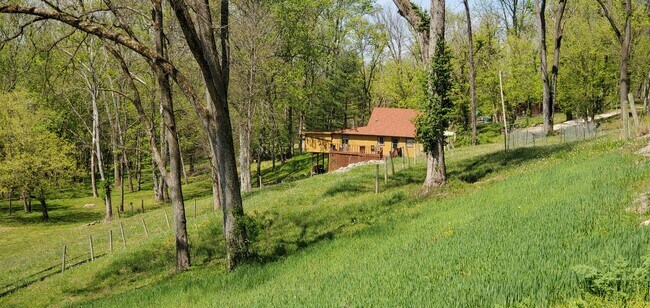 Plus de détails pour 8122 Stringtown Rd, Aberdeen, OH - Spécialité à vendre