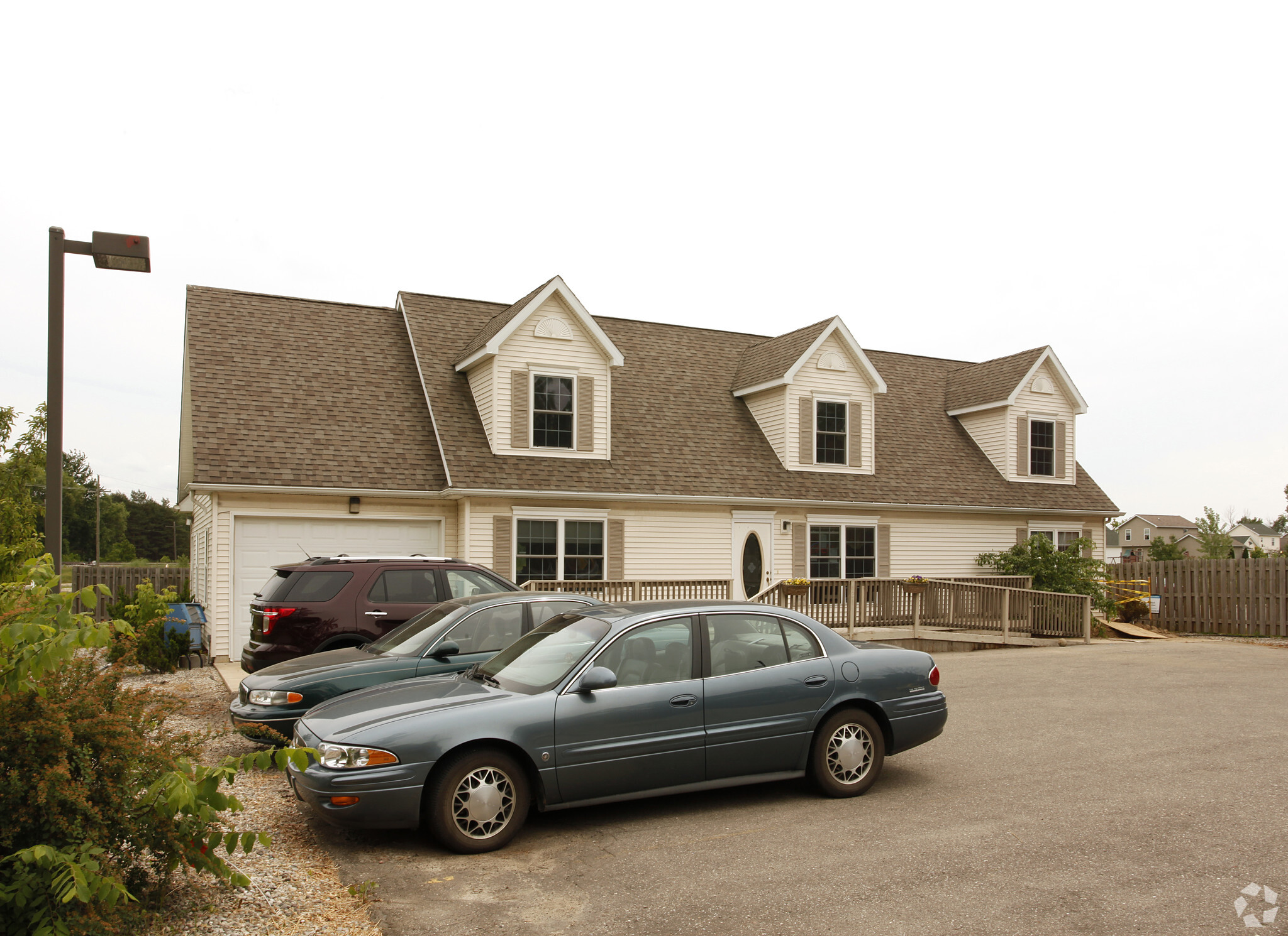 621 S Grand Ave, Fowlerville, MI à vendre Photo principale- Image 1 de 1