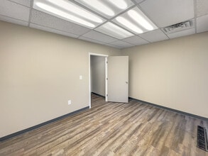 200 Cahaba Park Cir, Birmingham, AL à louer Photo intérieure- Image 1 de 8