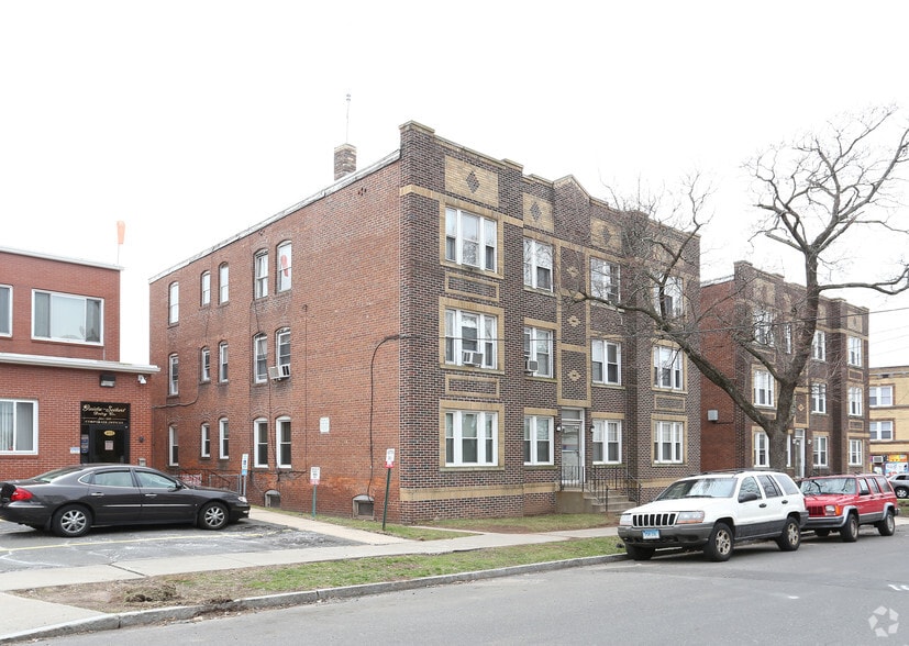 393-395 Park St, New Britain, CT for sale - Building Photo - Image 3 of 3