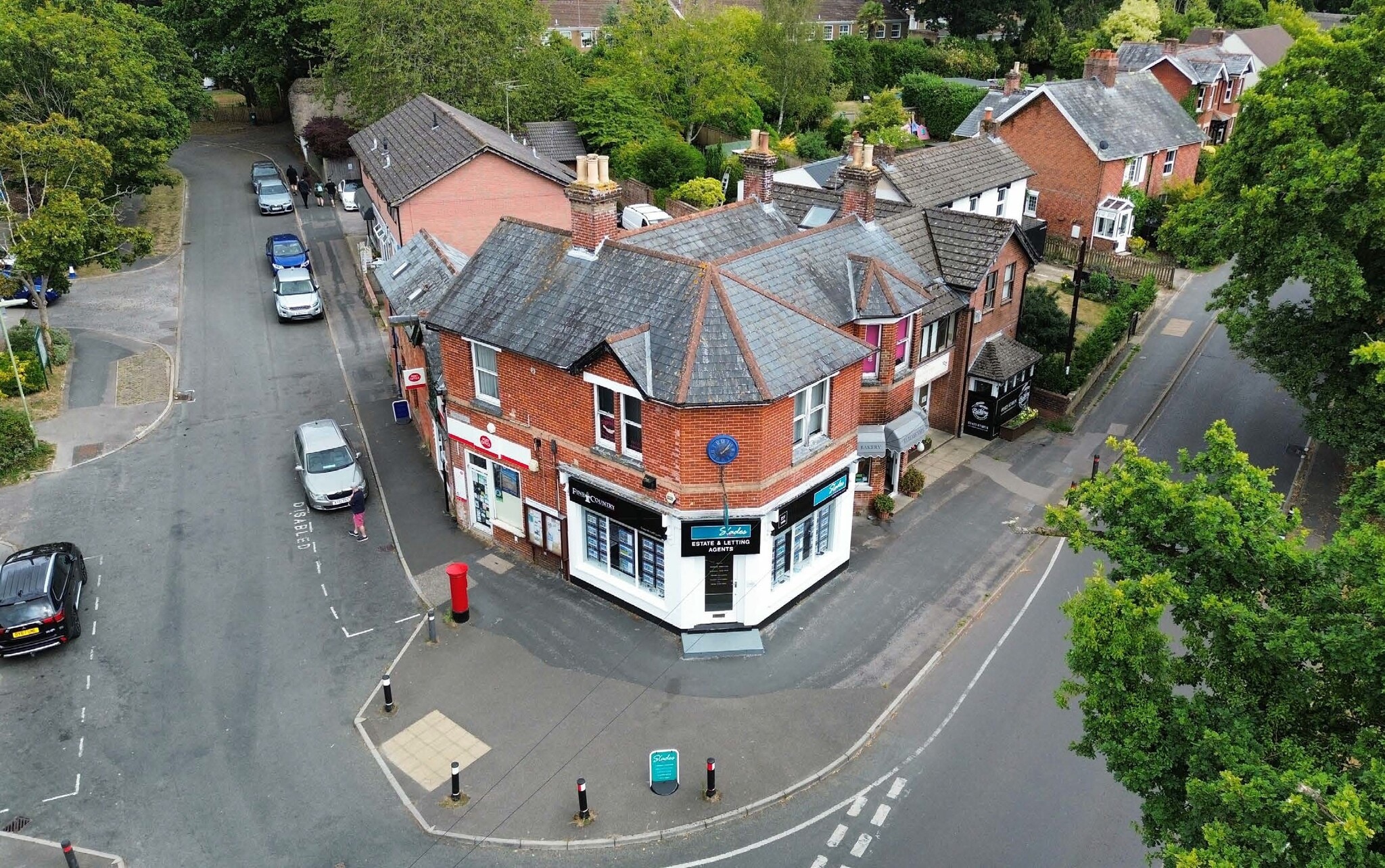 Ringwood Rd, Christchurch for sale Primary Photo- Image 1 of 4