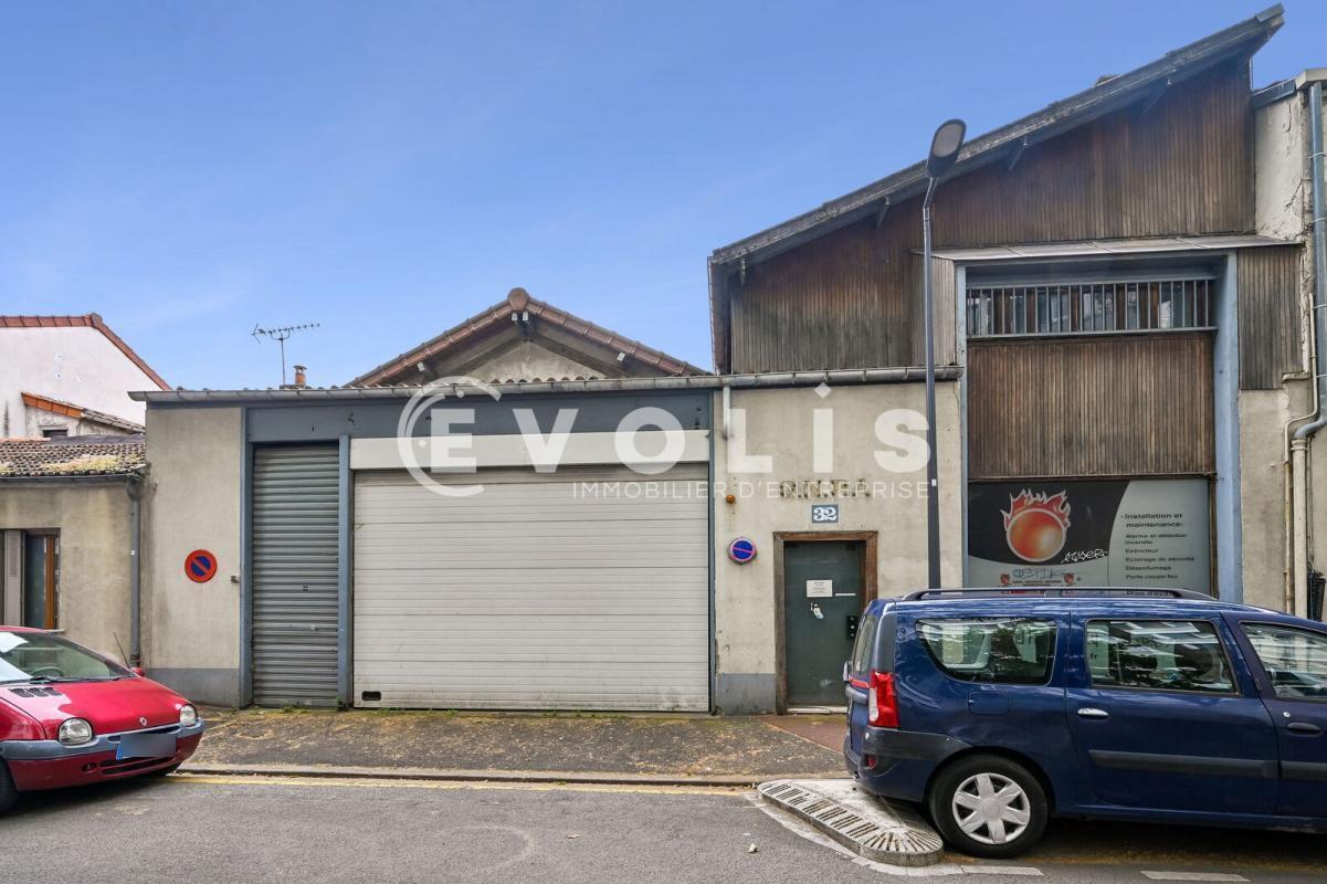 Office in Malakoff for sale Building Photo- Image 1 of 16