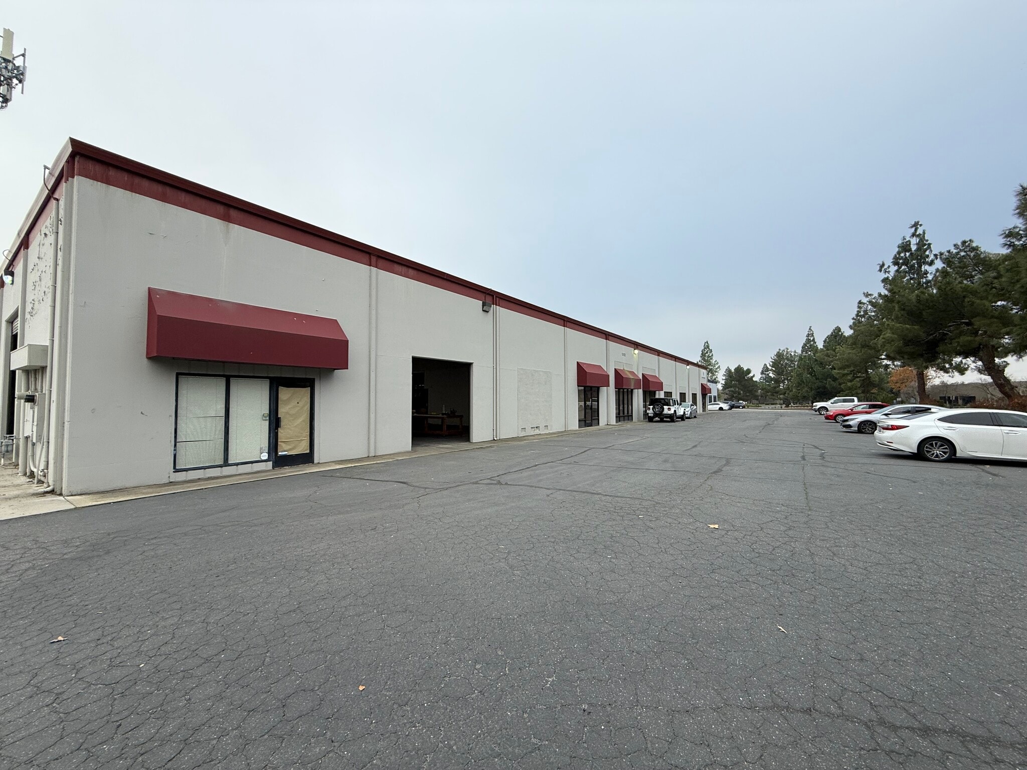 10182 Croydon Way, Sacramento, CA for lease Primary Photo- Image 1 of 6