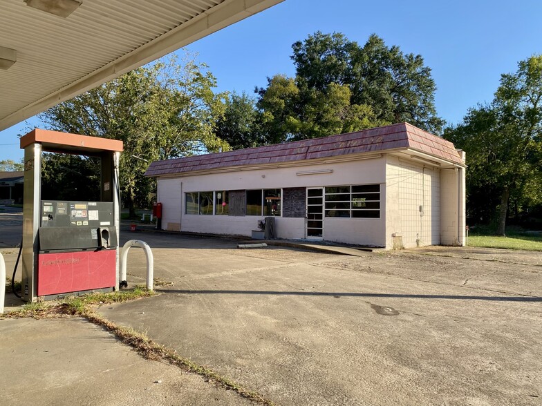 1900 Clarksville St, Paris, TX for sale - Building Photo - Image 2 of 9