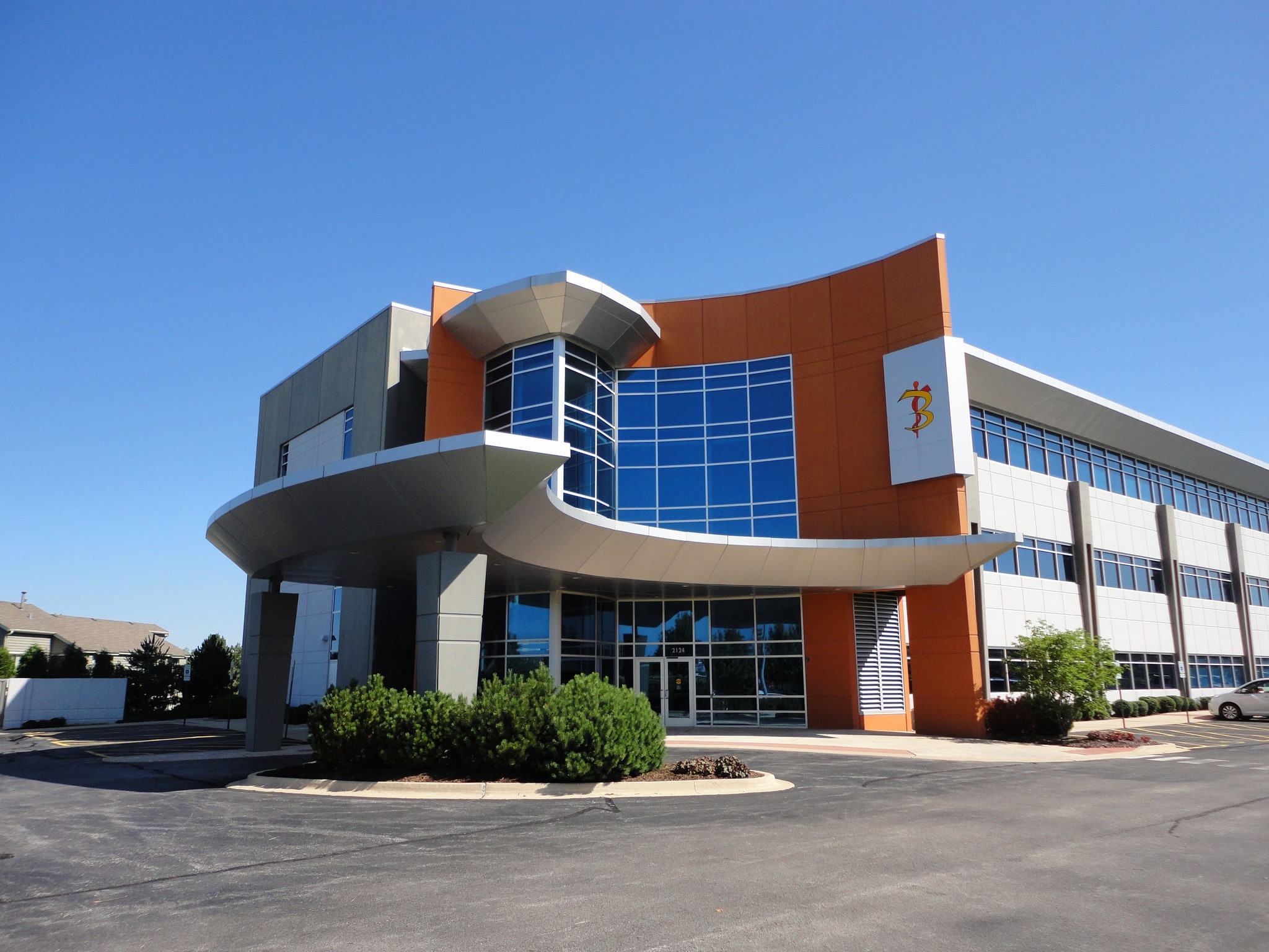 2124 Ogden Ave, Aurora, IL for lease Building Photo- Image 1 of 10