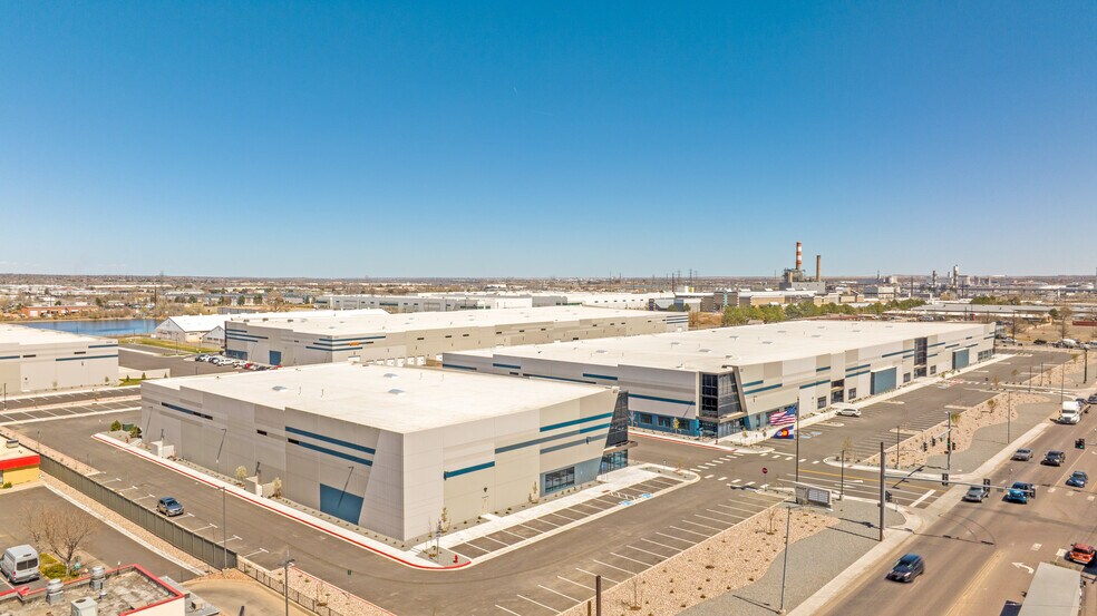 453 E 58Th Ave, Denver, CO for sale - Building Photo - Image 2 of 4