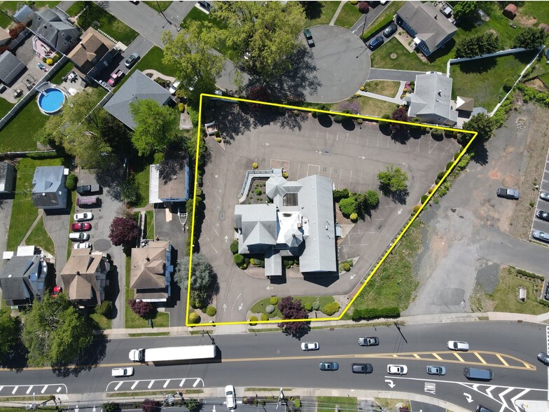 211 Westfield Ave, Clark, NJ for sale - Building Photo - Image 2 of 10