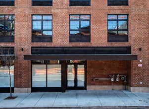 1122 Frankford Ave, Philadelphia, PA à louer Photo intérieure- Image 1 de 2