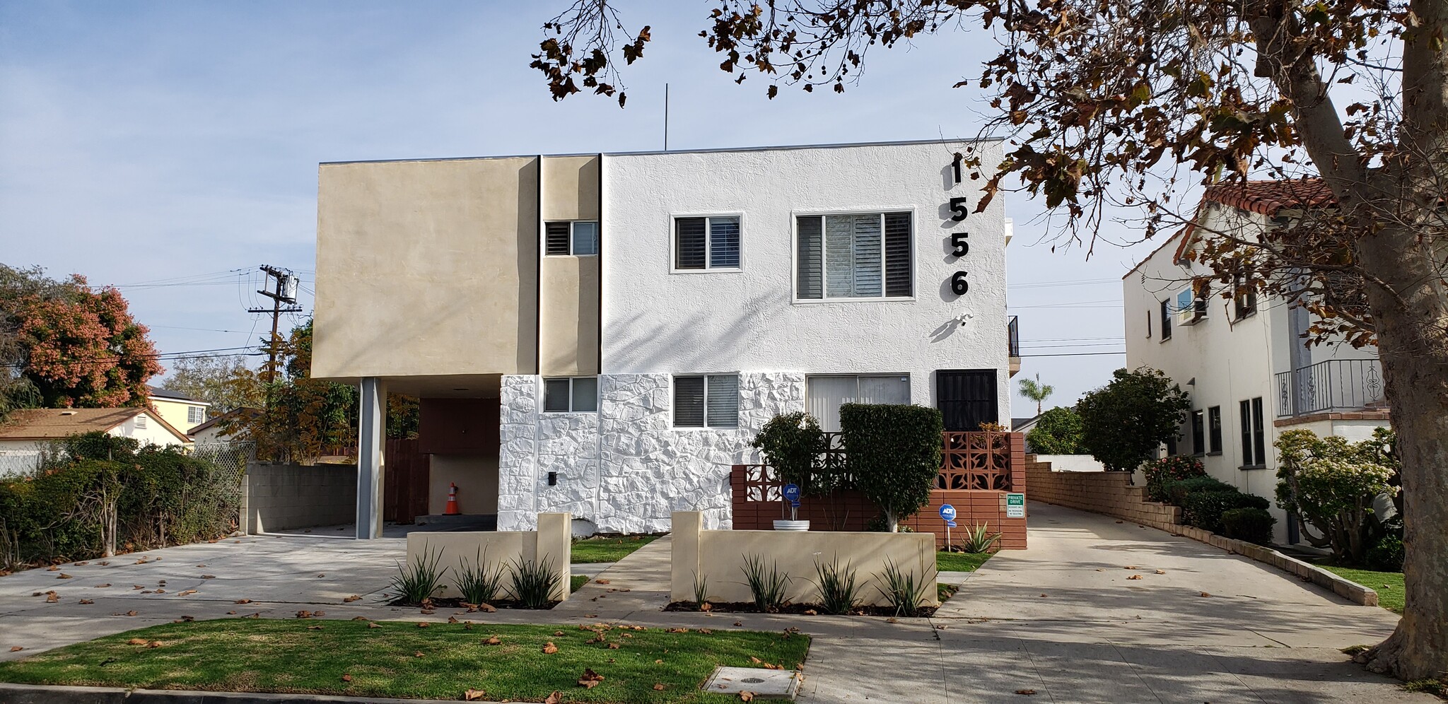 1556 S Orange Grove Ave, Los Angeles, CA à vendre Photo du bâtiment- Image 1 de 1