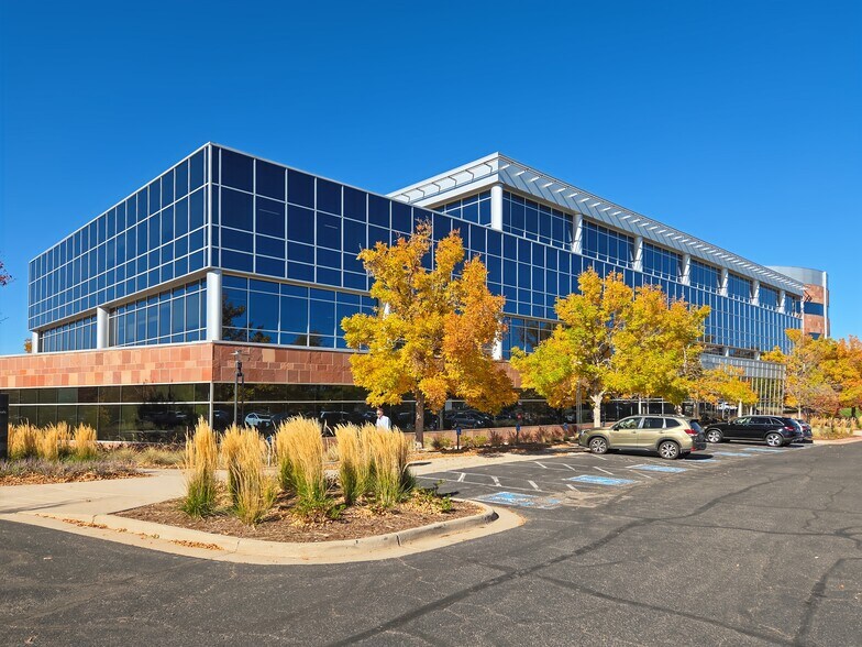 1745 Shea Center Dr, Highlands Ranch, CO à louer - Photo du bâtiment - Image 3 de 15
