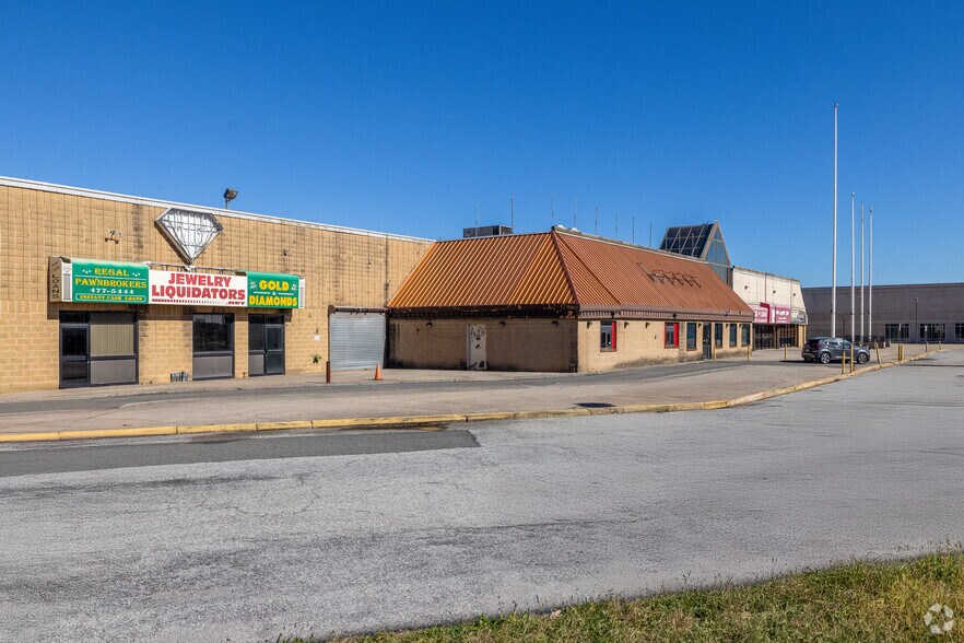 4200 Victory Blvd, Staten Island, NY à vendre - Photo du bâtiment - Image 2 de 4