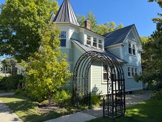 Plus de détails pour 160 Church St, Millbrook, NY - Coworking à louer