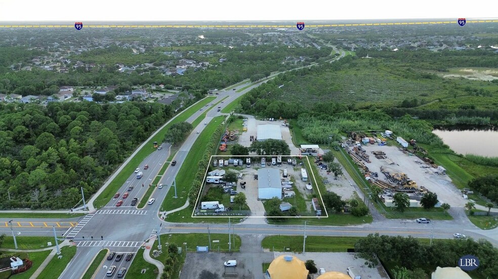 8770 Holiday Springs Rd, Rockledge, FL à louer - Photo du bâtiment - Image 2 de 4