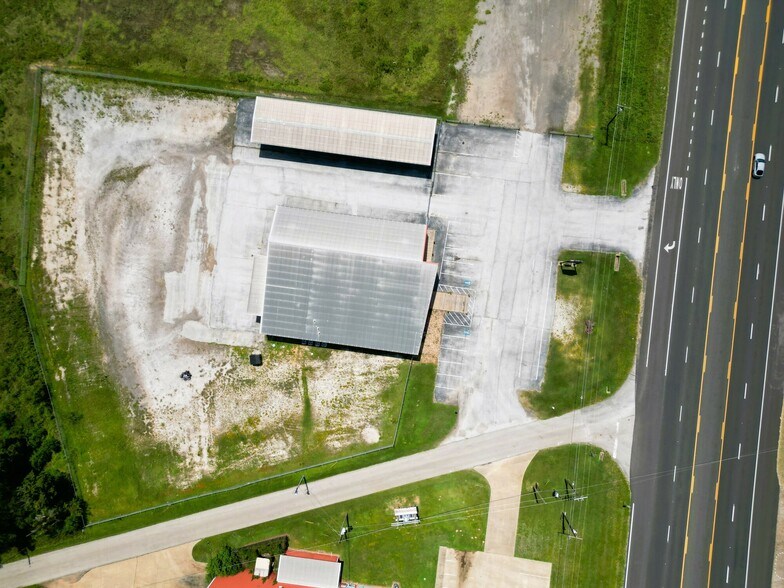 17601 State Highway 155 S, Flint, TX à louer - Photo du bâtiment - Image 3 de 18