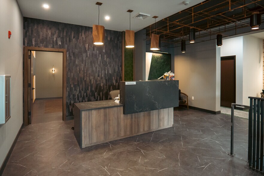 60 Office Park Way, Pittsford, NY à louer - Photo intérieure - Image 2 de 12