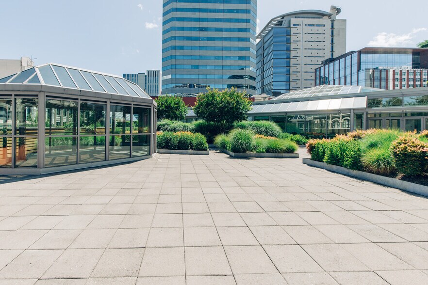 135 SW Taylor St, Portland, OR for lease - Building Photo - Image 2 of 11