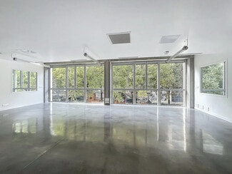 More details for 12 Avenue Jean Aicard, Paris - Office, Retail for Lease