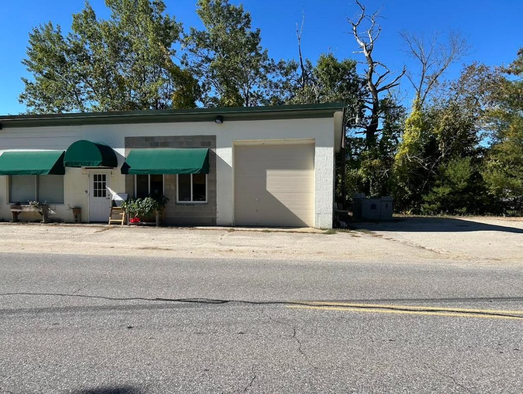 41 Goboro Rd, Epsom, NH for lease Building Photo- Image 1 of 9