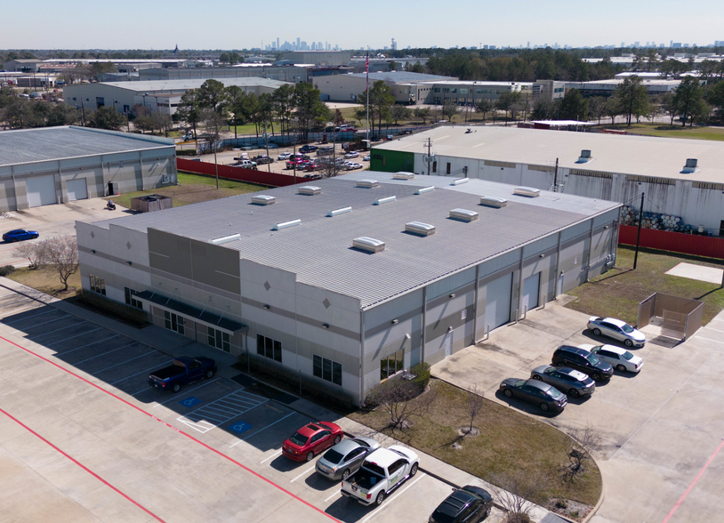 6507 West Little York Rd, Houston, TX for lease - Building Photo - Image 2 of 11