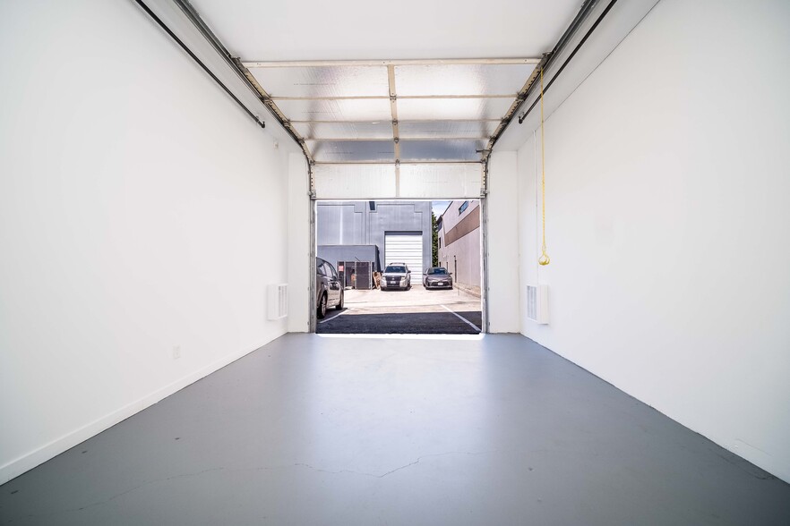 20172 113 B Ave, Maple Ridge, BC for sale - Interior Photo - Image 2 of 14