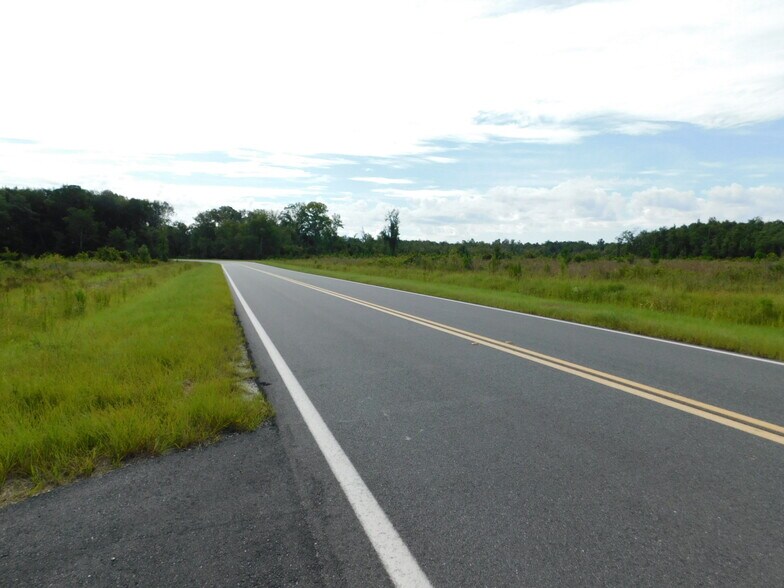 0000 Bell, Lake City, FL for sale - Building Photo - Image 1 of 4