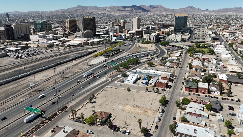 910 & 920 Wyoming Ave, El Paso, TX à louer - Photo du bâtiment - Image 2 de 6