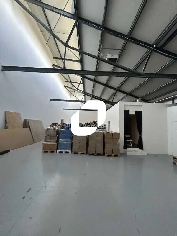 Office in Saint-Denis for lease Interior Photo- Image 1 of 11