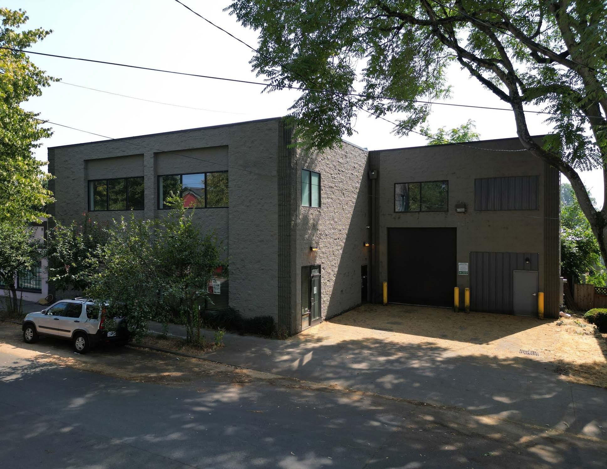 1224 SE Oak St, Portland, OR for lease Building Photo- Image 1 of 3