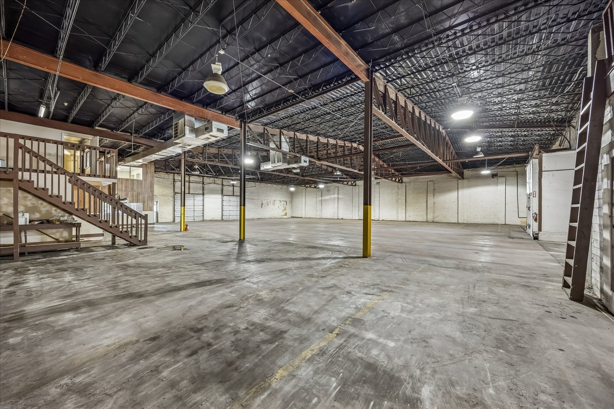 7001 Lyons Ave, Houston, TX à vendre Photo intérieure- Image 1 de 13