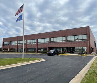 Plus de détails pour W57N14280 Doerr Way, Cedarburg, WI - Bureau à louer